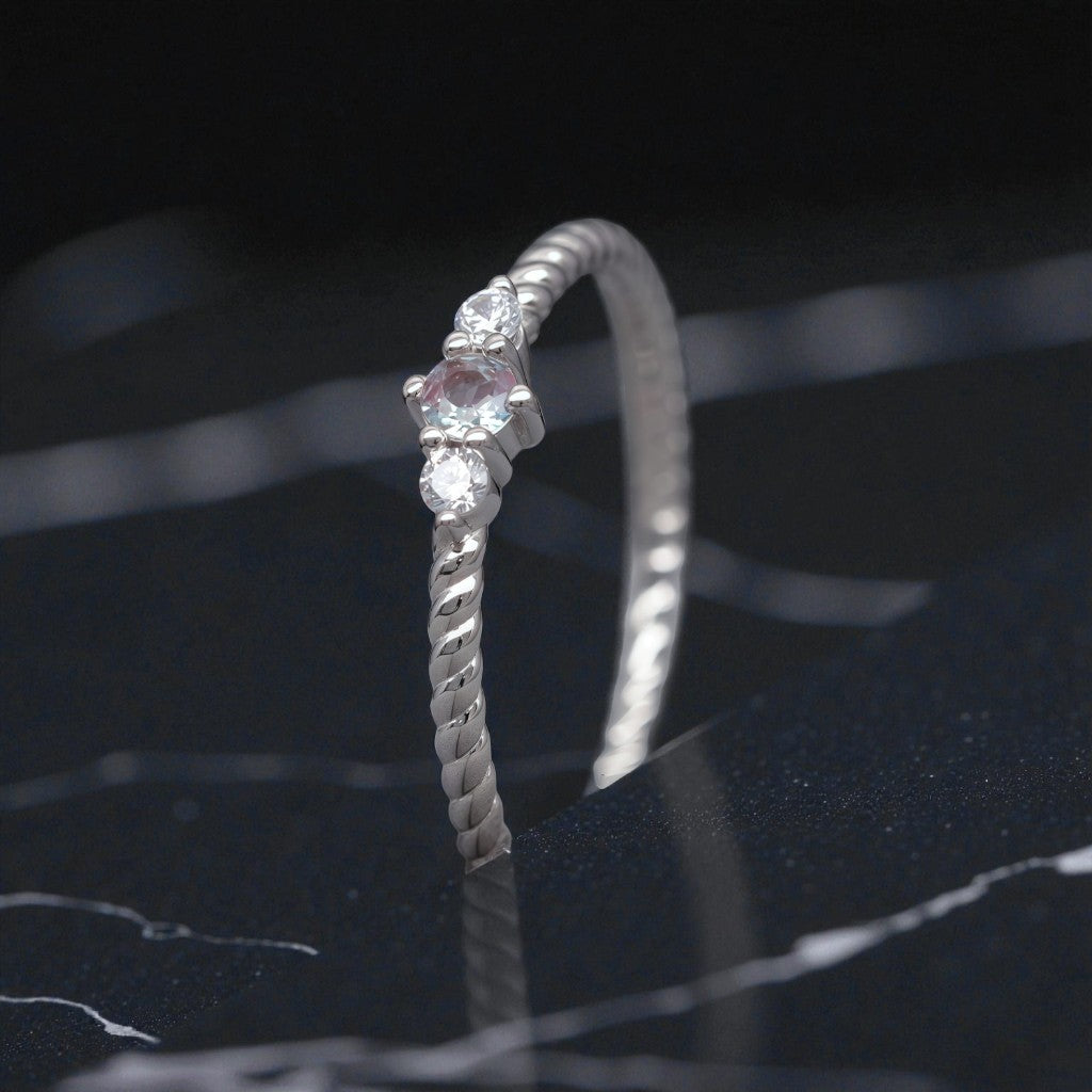 Trio Twisted Classique Ring