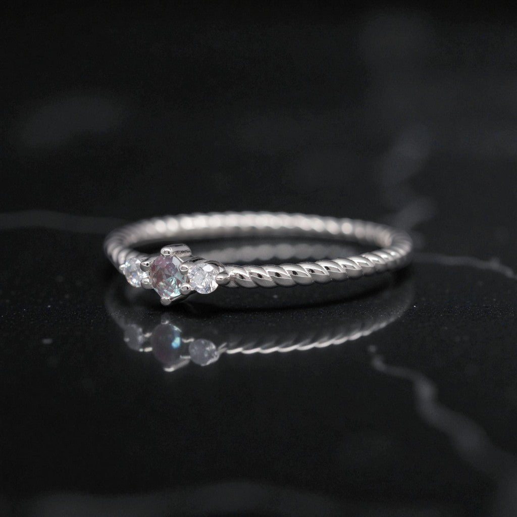 Trio Twisted Classique Ring